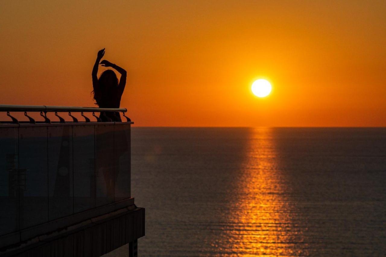 Sunrise Apart-Hotel Batumi Zewnętrze zdjęcie