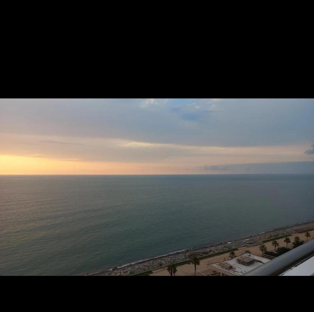 Sunrise Apart-Hotel Batumi Zewnętrze zdjęcie