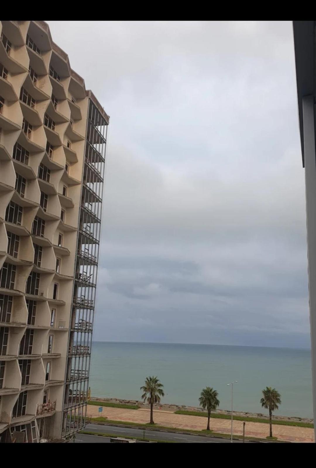Sunrise Apart-Hotel Batumi Zewnętrze zdjęcie